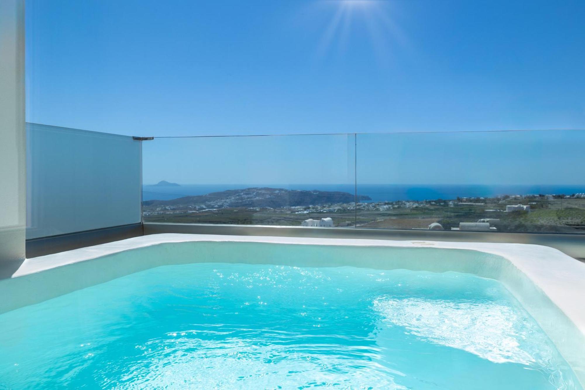 Cinnamon Villa With Private Hot Tub Пиргос Экстерьер фото