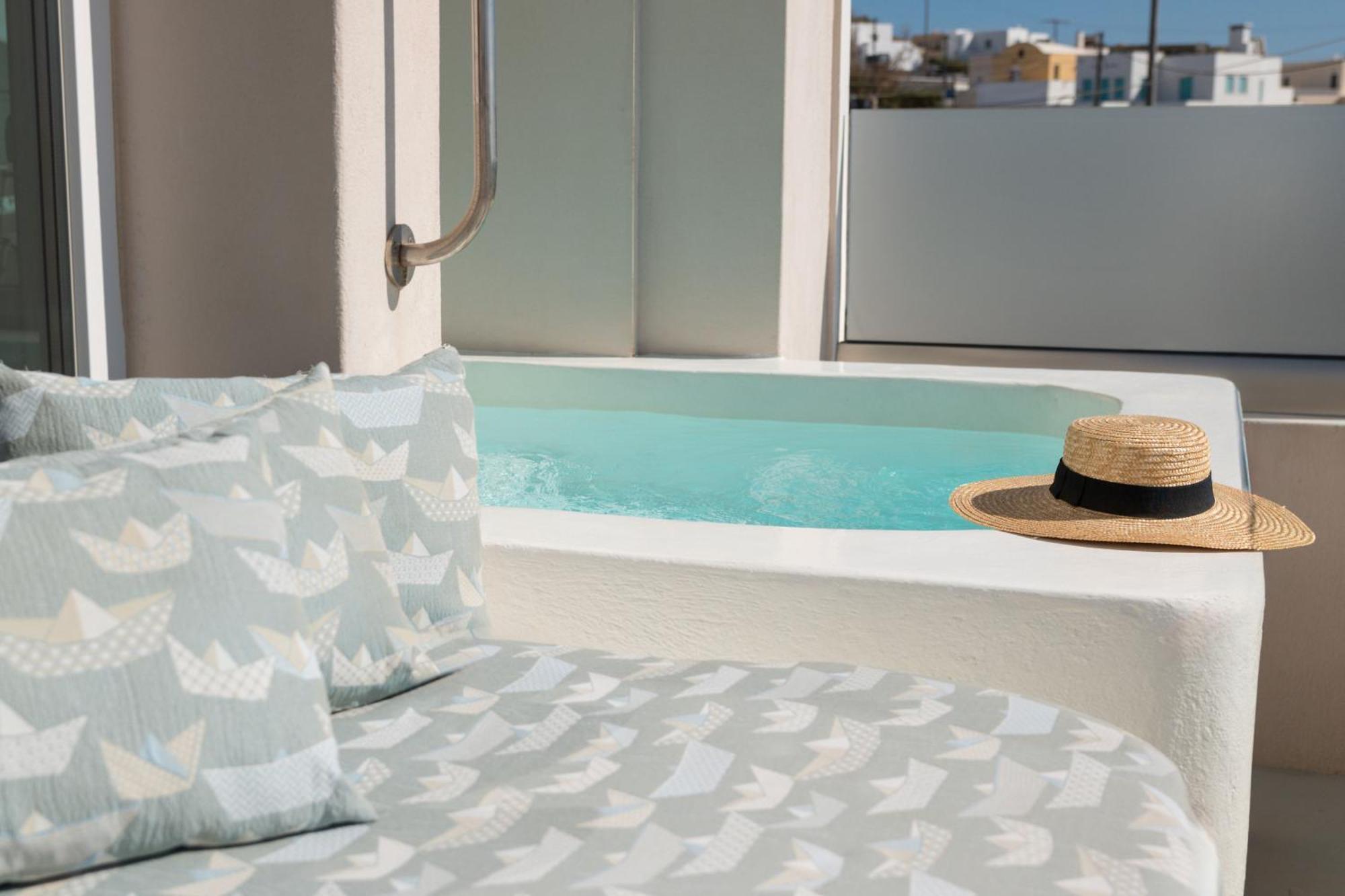 Cinnamon Villa With Private Hot Tub Пиргос Экстерьер фото